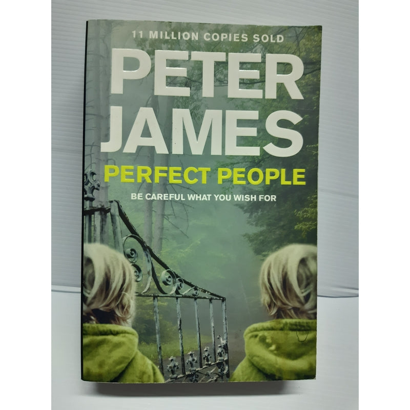 Front Cover Of Perfect People (Peter James)