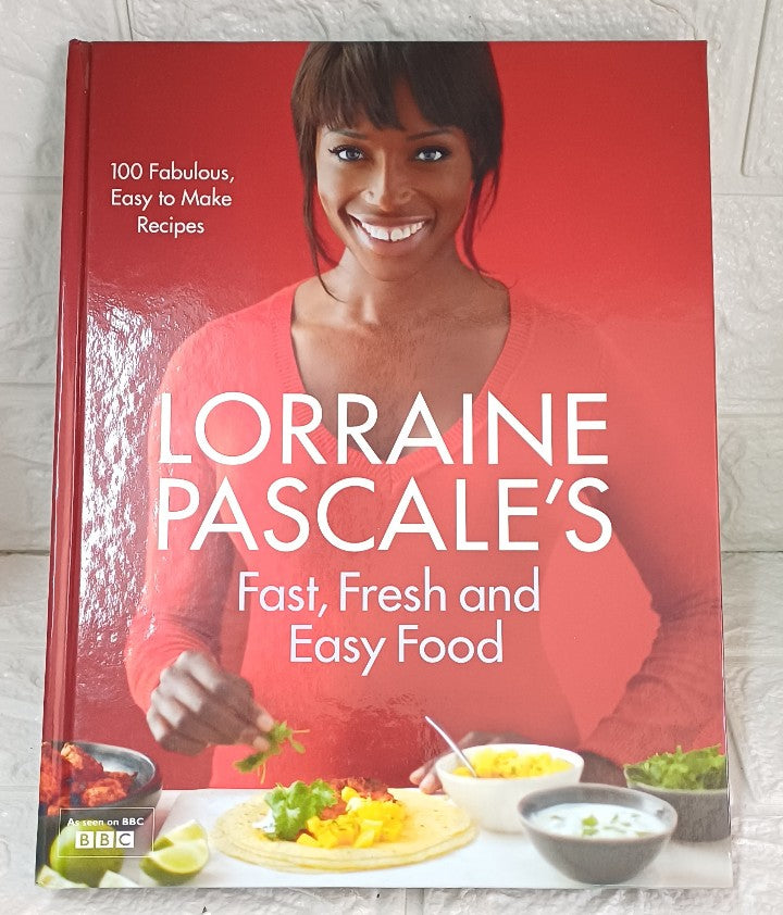 Front Cover Of Lorraine Pascale's Fast, Fresh and Easy Food (Lorraine Pascale)