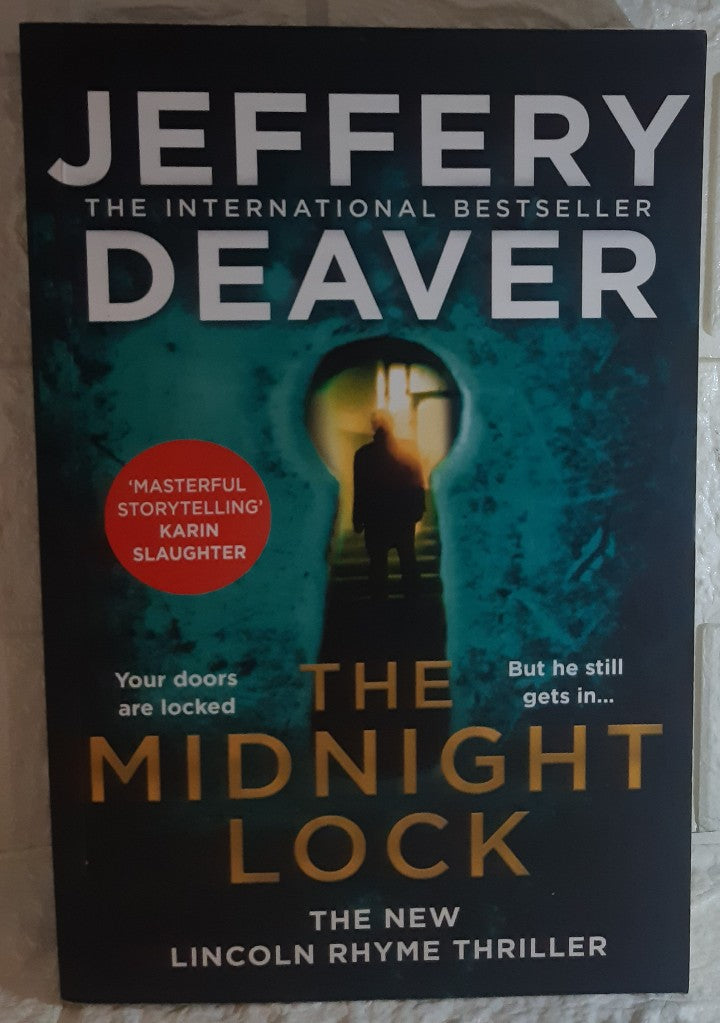 Front Cover Of The Midnight Lock (Jeffery Deaver)