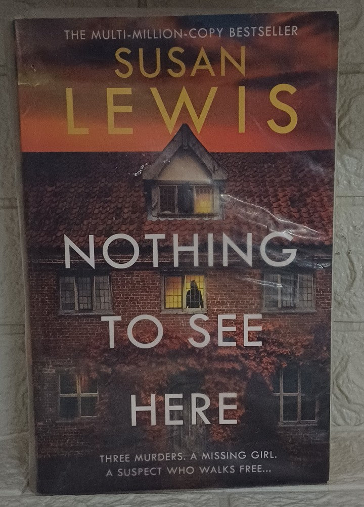 Front Cover Of Nothing To See Here (Susan Lewis)