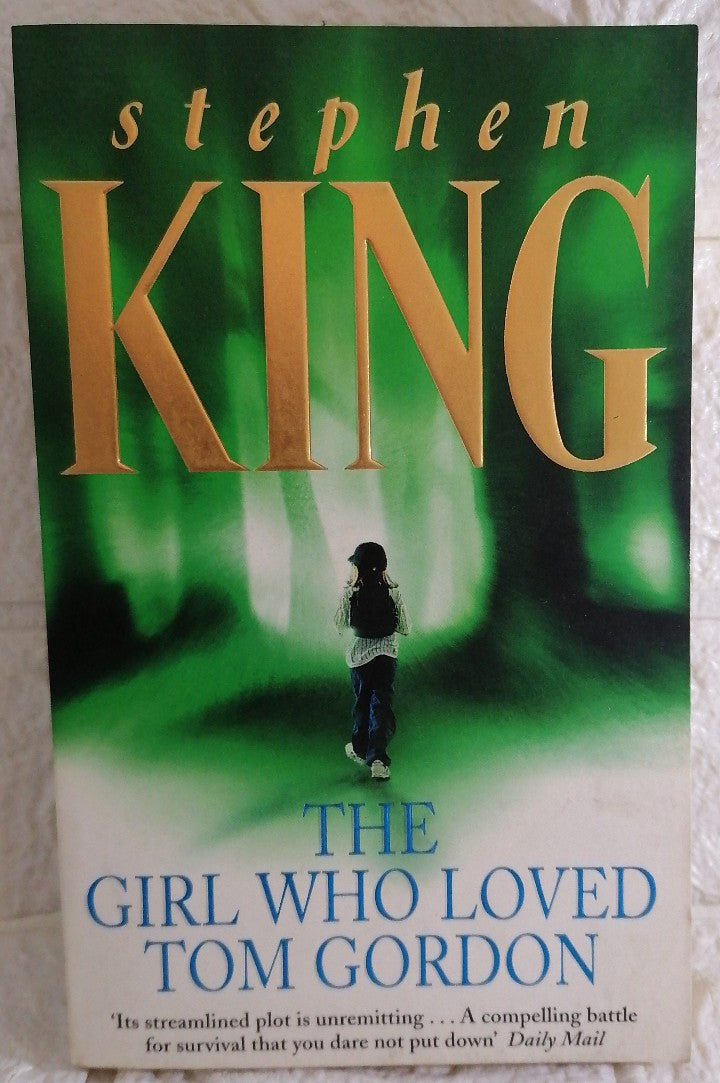 Front Cover Of The Girl Who Loved Tom Gordon (Stephen King)