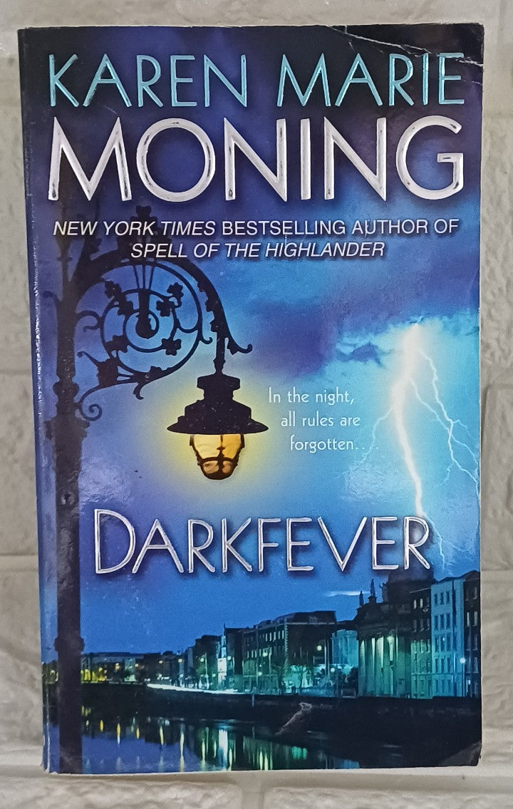 Front Cover Of Darkfever (Fever, #1) (Karen Marie Moning)
