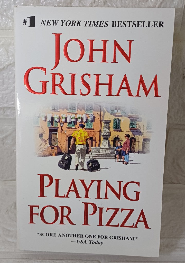 Front Cover Of Playing For Pizza (John Grisham)