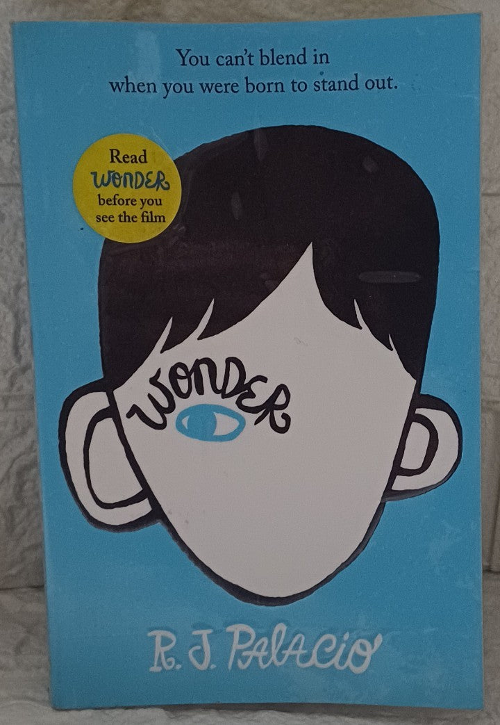 Front Cover Of Wonder (Wonder, #1) (R.J. Palacio)