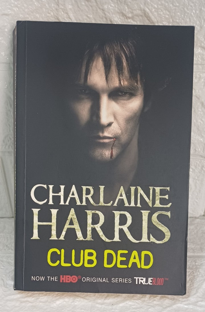Front Cover Of Club Dead (Sookie Stackhouse, #3) (Charlaine Harris)