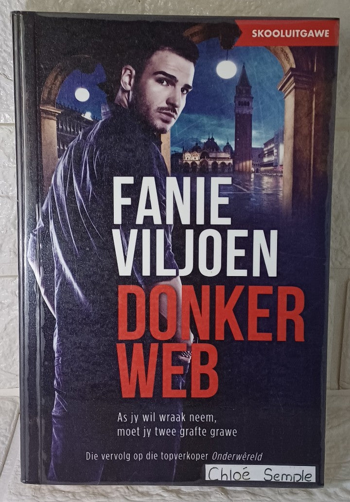 Front Cover Of Skooluitgawe: Donker Web (Fanie Viljoen)
