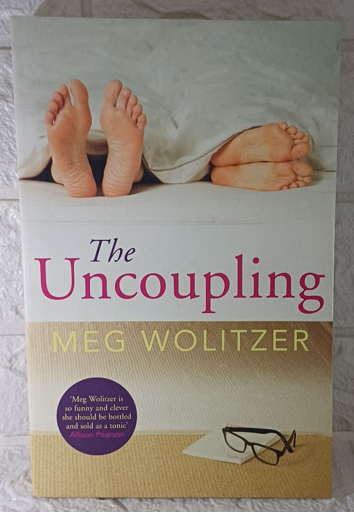 Front Cover Of Uncoupling (Meg Wolitzer)