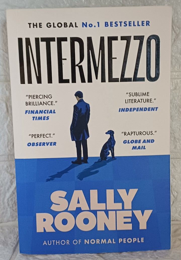 Front Cover Of Intermezzo (Sally Rooney)