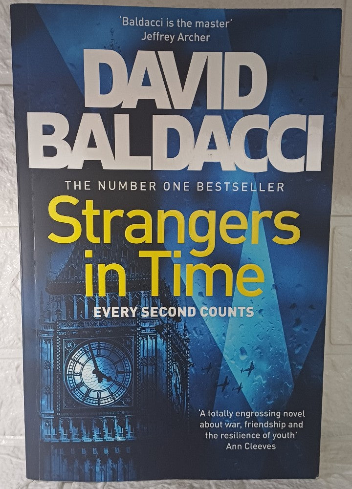 Strangers in Time (David Baldacci)