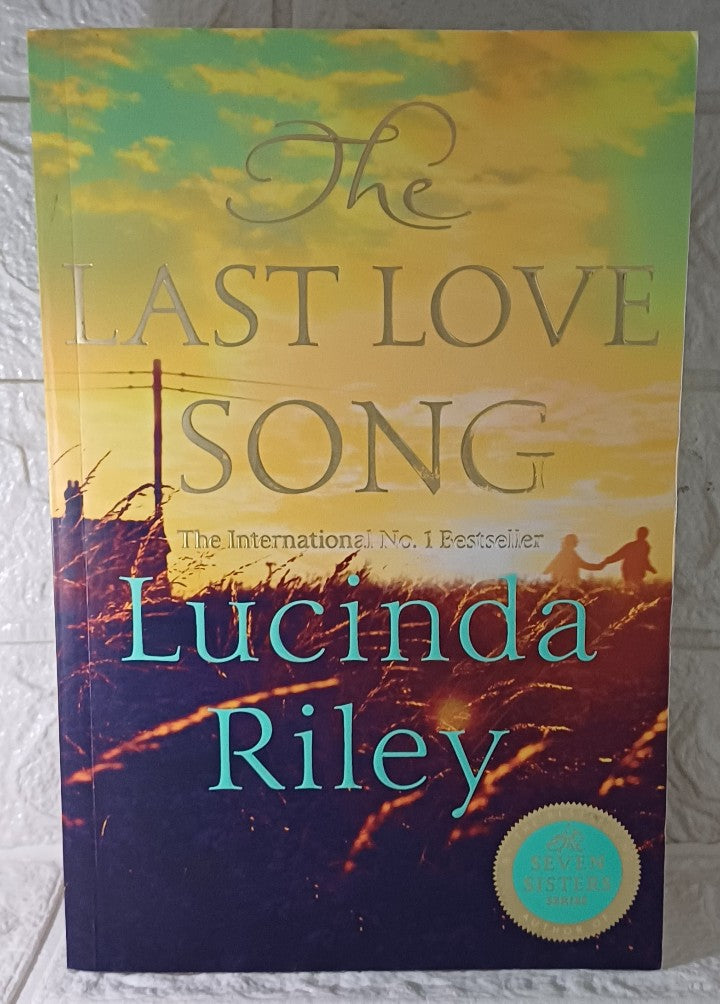 Front Cover Of The Last Love Song (Lucinda Riley, Harry Whittaker)