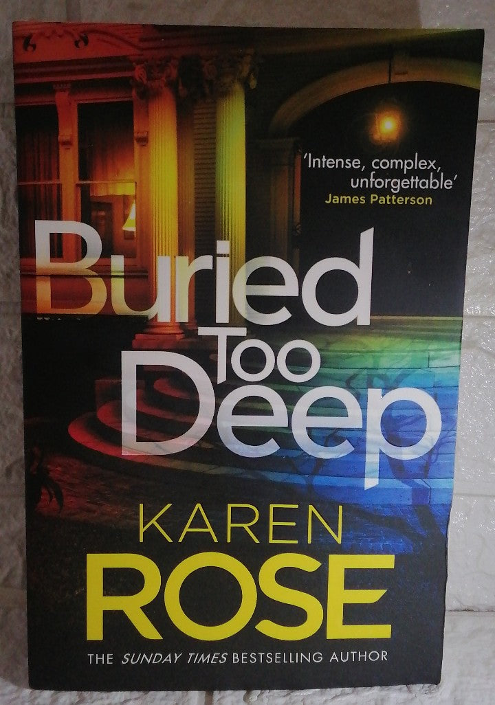 Front Cover Of Buried Too Deep (Karen Rose)
