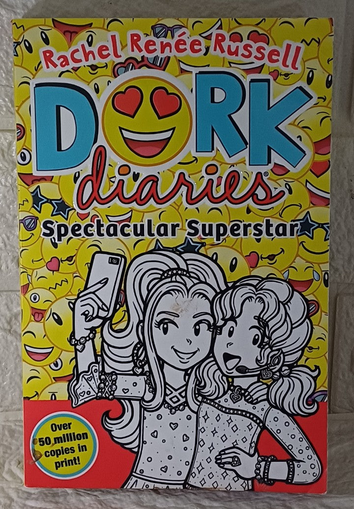 Front Cover Of Spectacular Superstar (Rachel Renée Russell
