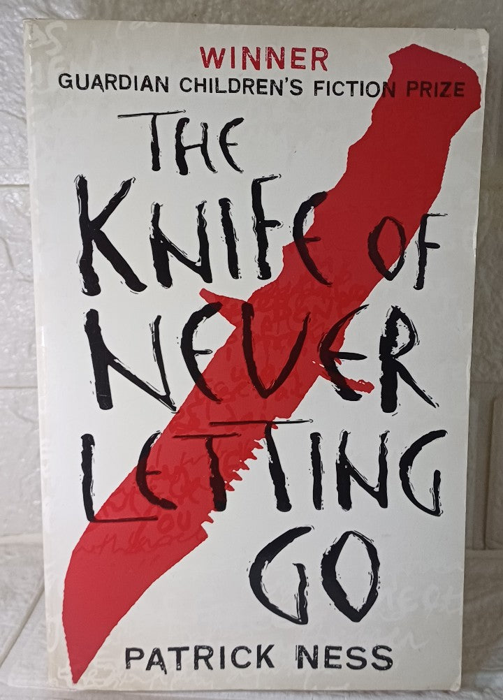 Front Cover Of The Knife Of Never Letting Go (Chaos Walking, #1) (Patrick Ness)