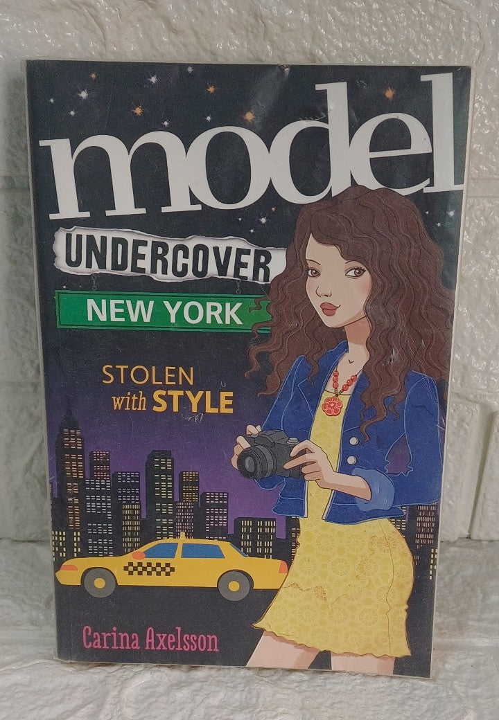 Front Cover Of Model Undercover: New York (Carina Axelsson)