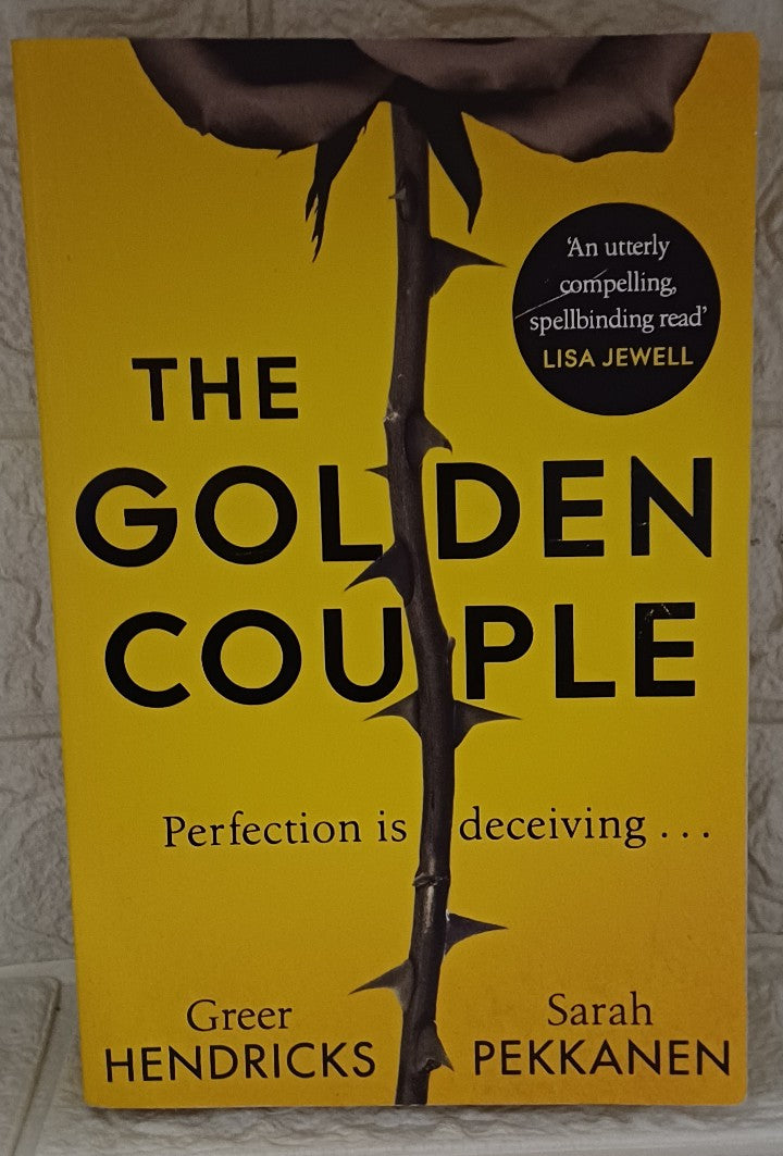 Front Cover Of The Golden Couple (Greer Hendricks; Sarah Pekkanen)