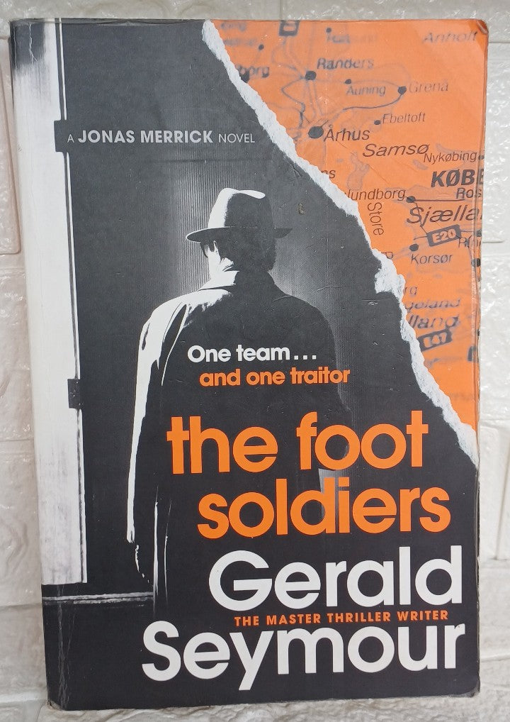 Front Cover Of Foot Soldiers (Gerald Seymour)