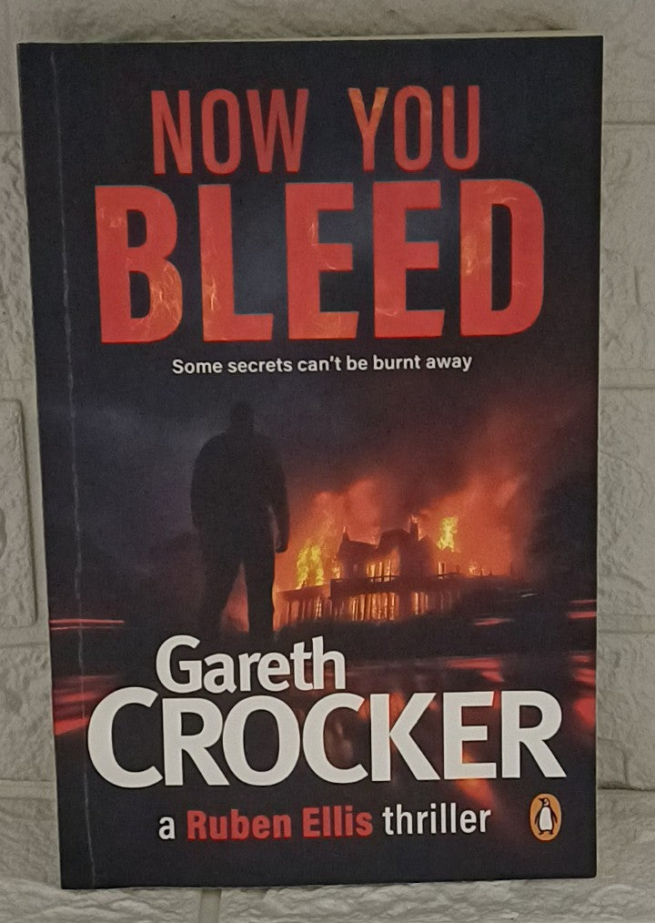 Front Cover Of Now you bleed (Gareth Crocker)