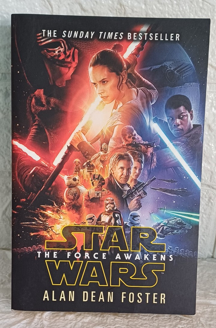 Front Cover Of The Force Awakens (Star Wars) (Alan Dean Foster)