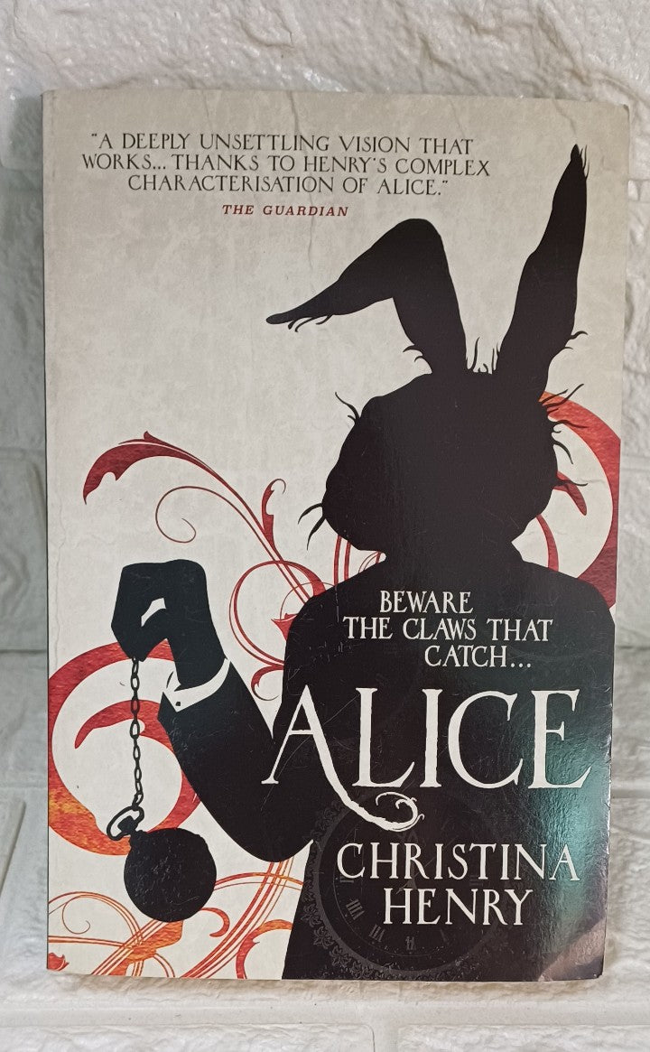 Front Cover Of Alice (The Chronicles of Alice, #1) (Christina Henry)