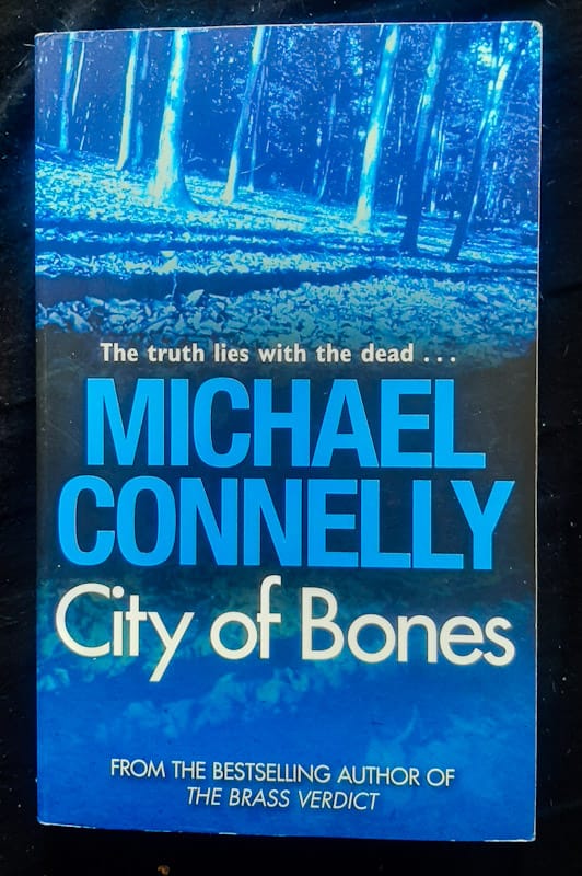 Front Cover Of City Of Bones (Harry Bosch #8) (Michael Connelly
)