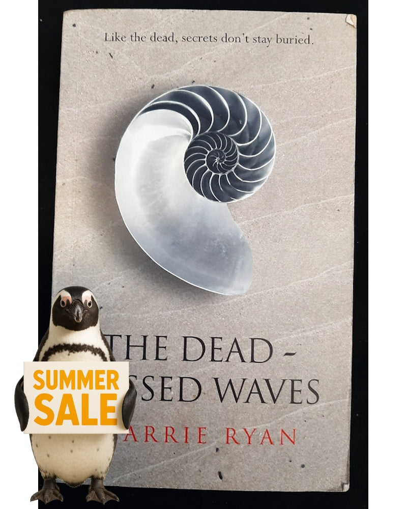 Front Cover Of The Dead-Tossed Waves (The Forest of Hands and Teeth #2) (Carrie Ryan)