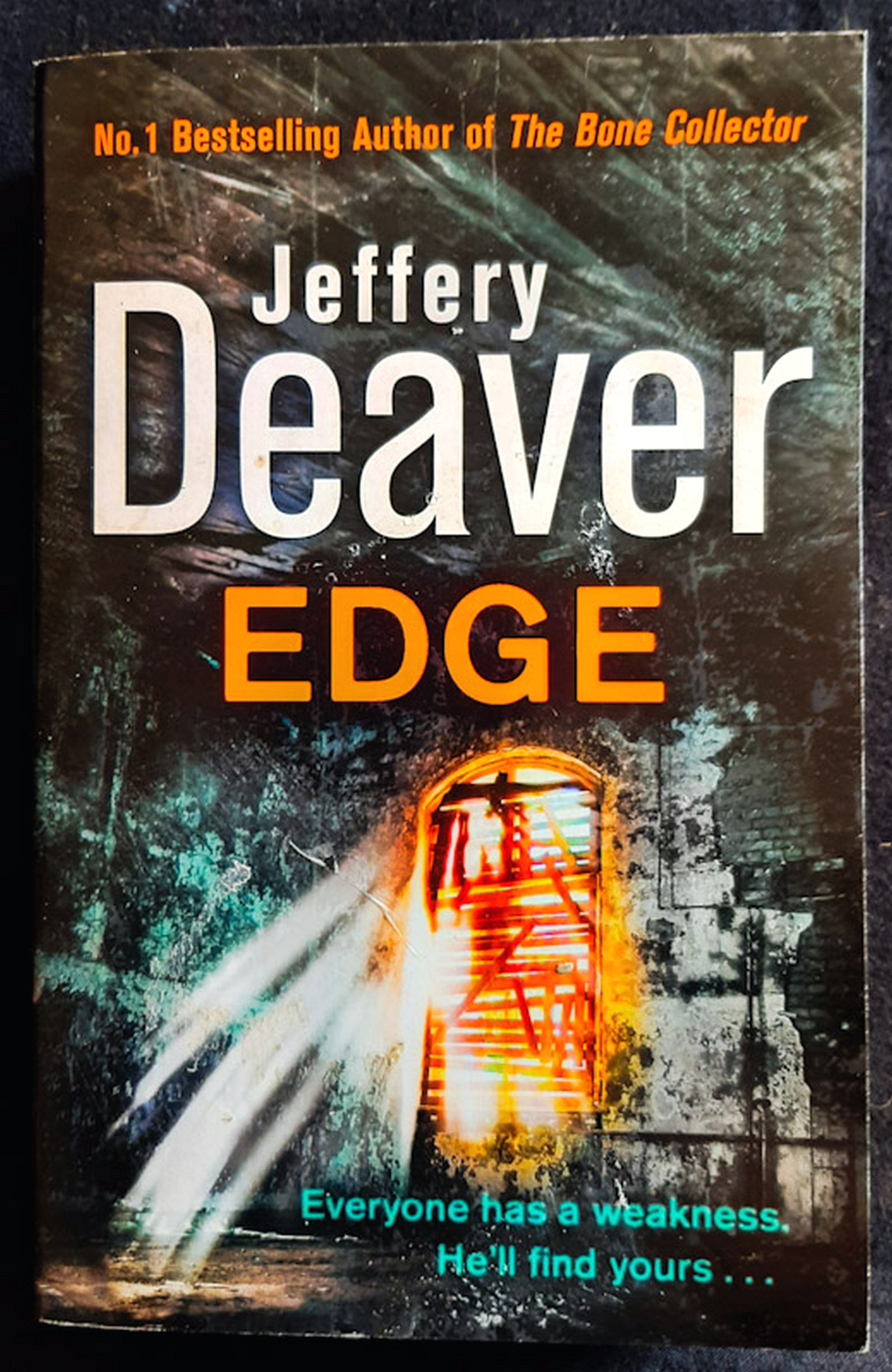 Front Cover Of Edge (Jeffery Deaver)