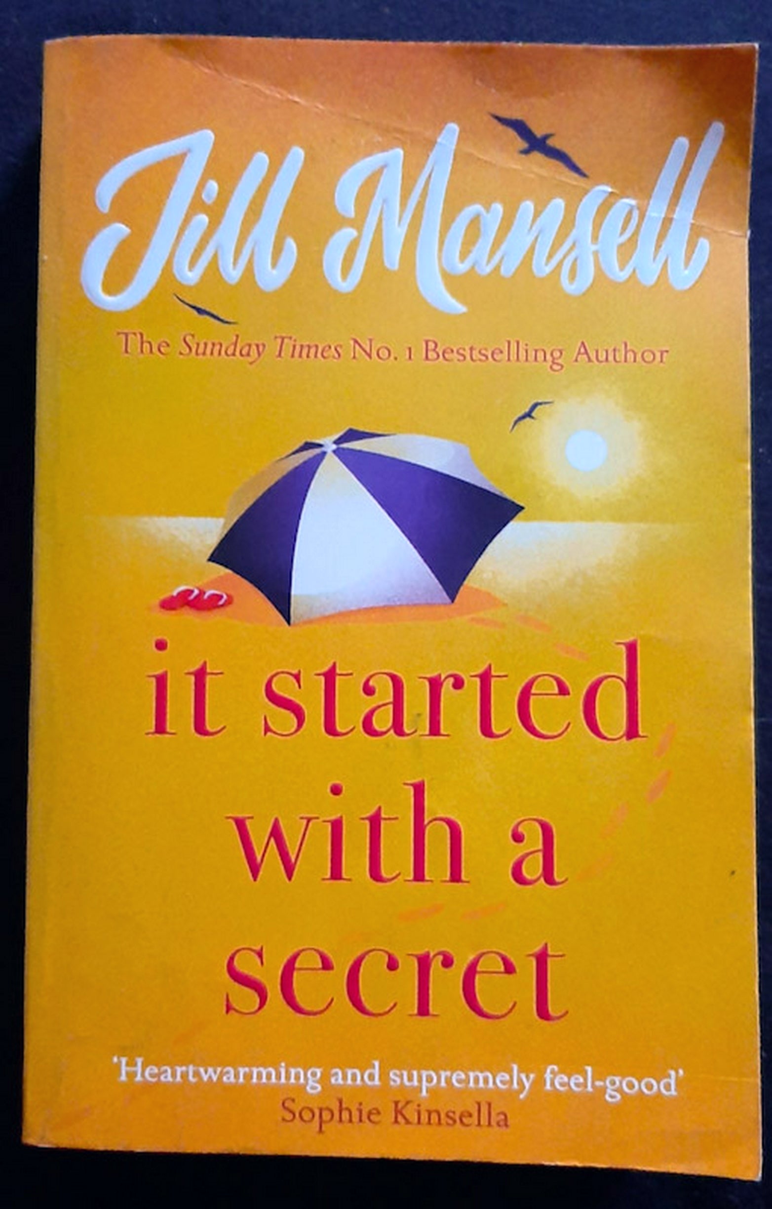Front Cover Of It Started with a Secret (Jill Mansell)