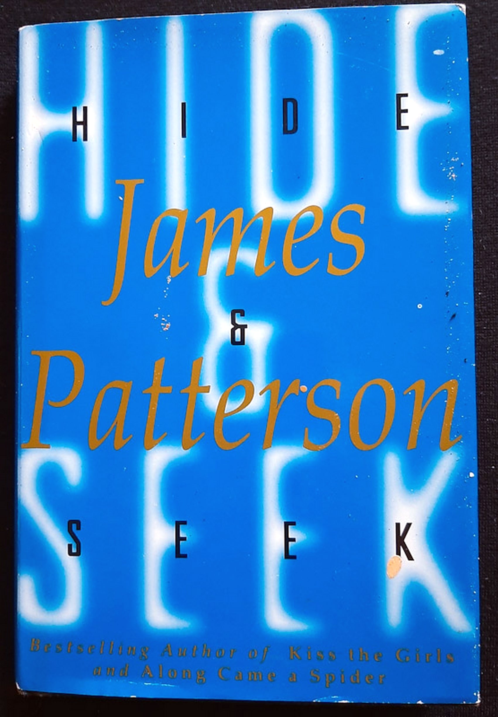 Front Cover Of Hide and Seek (James Patterson)