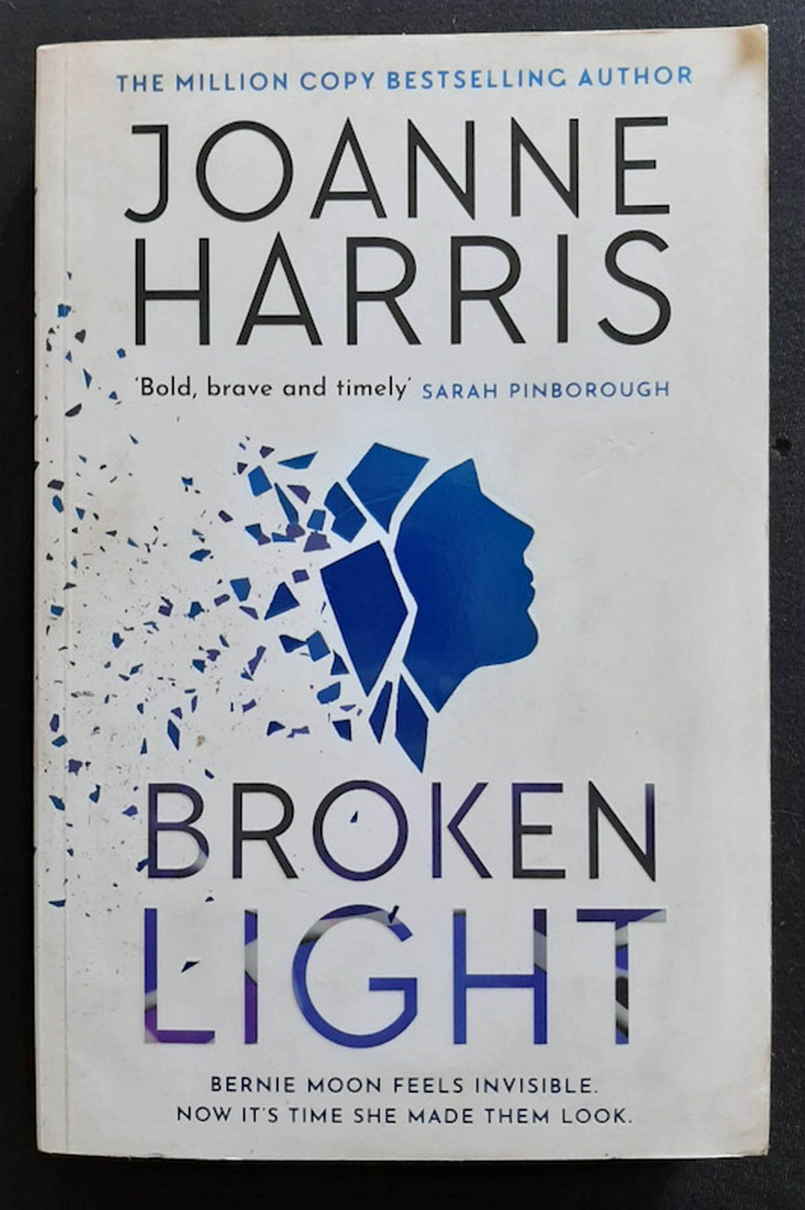 Front Cover Of Broken Light (Joanne Harris)