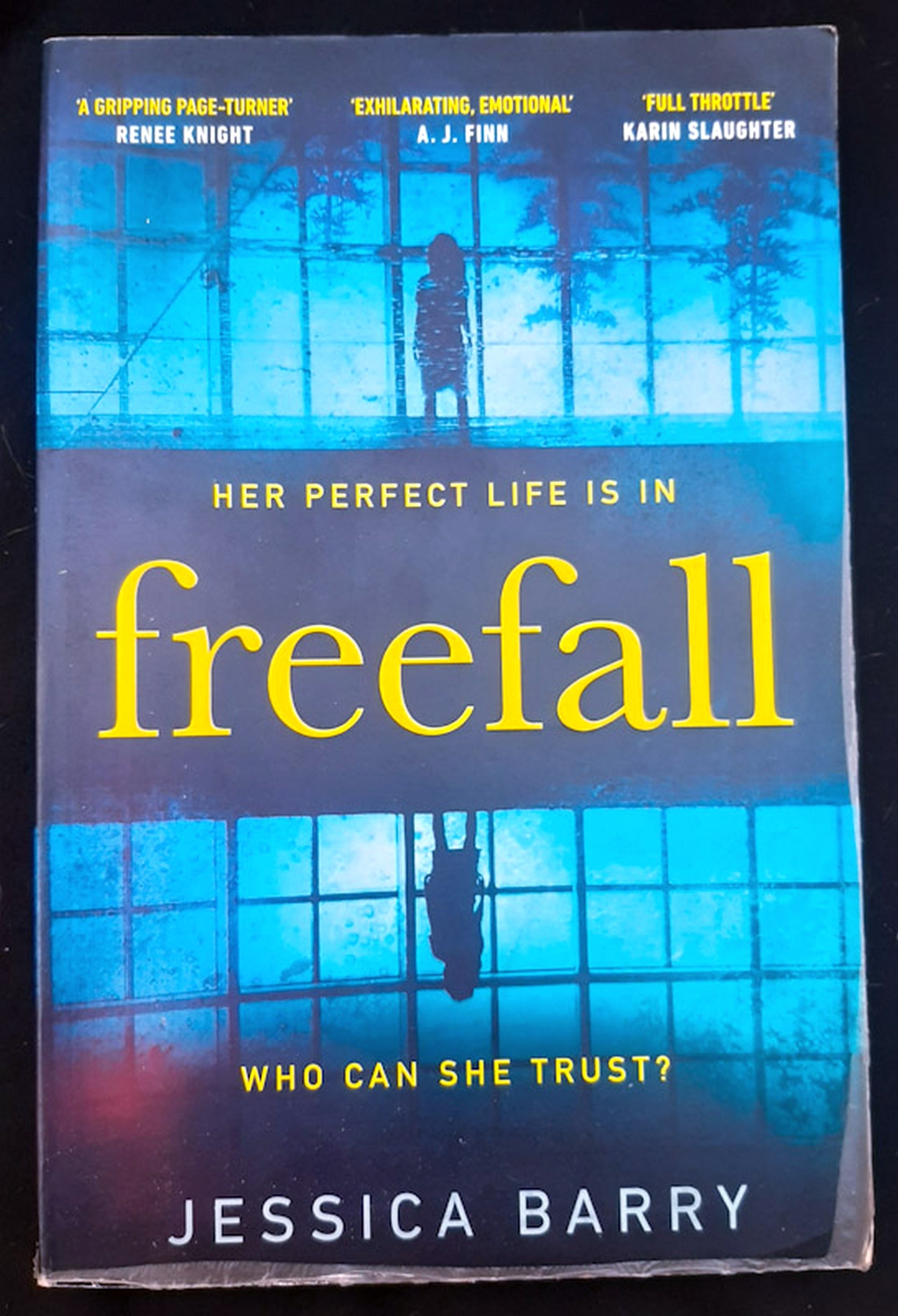 Front Cover Of Freefall (Jessica Barry)
