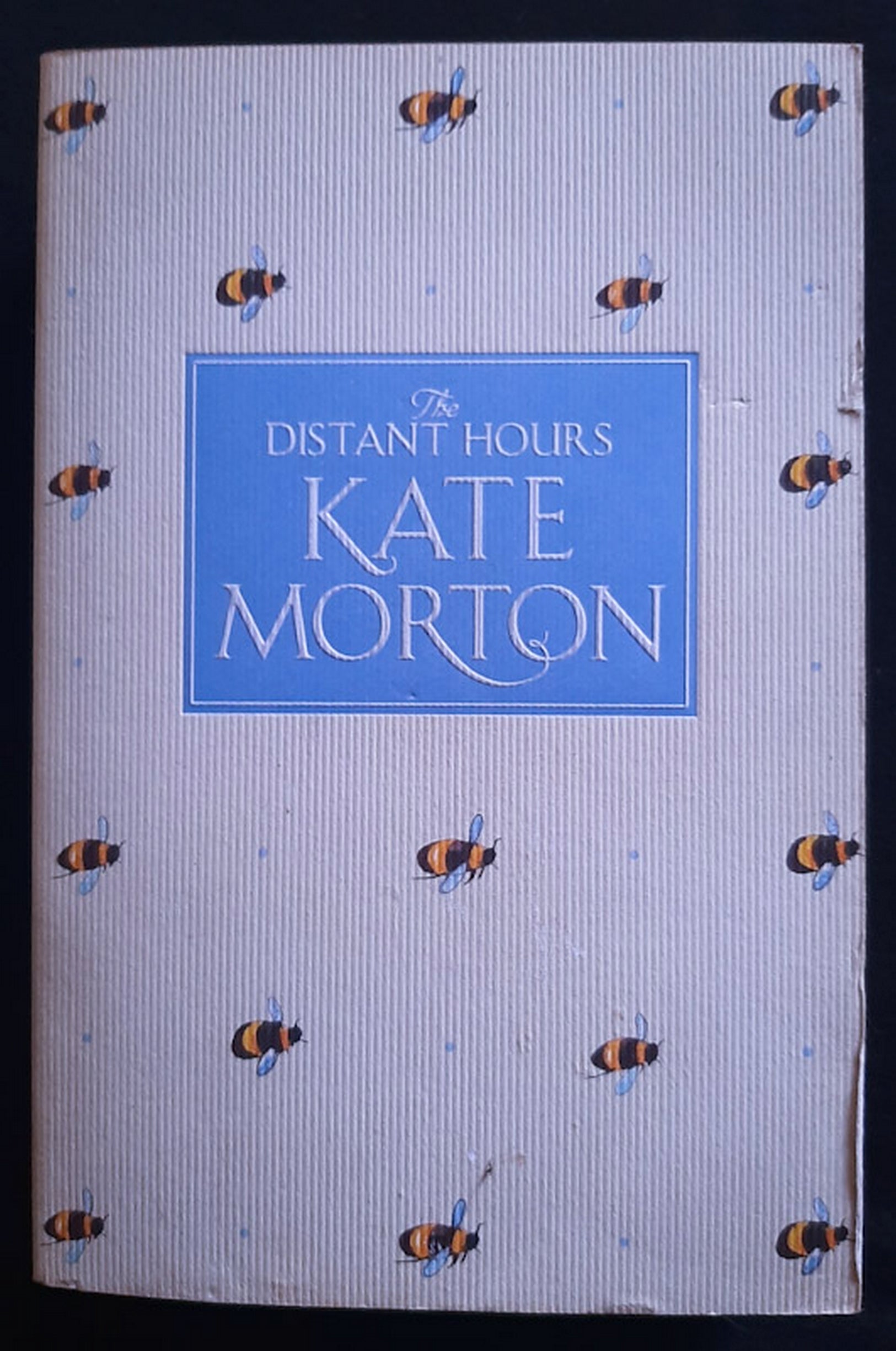 Front Cover Of The Distant Hours (Kate Morton)