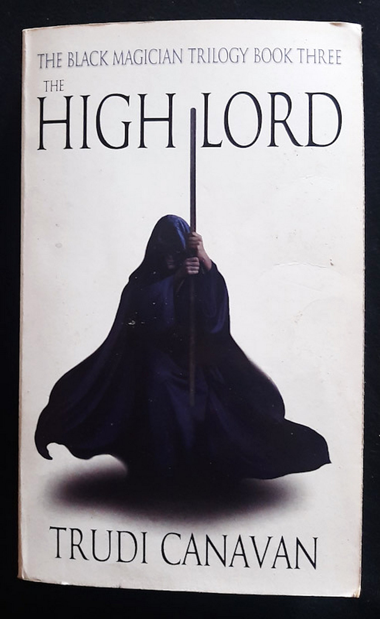 Front Cover Of The High Lord (The Black Magician Trilogy #3) (Trudi Canavan)