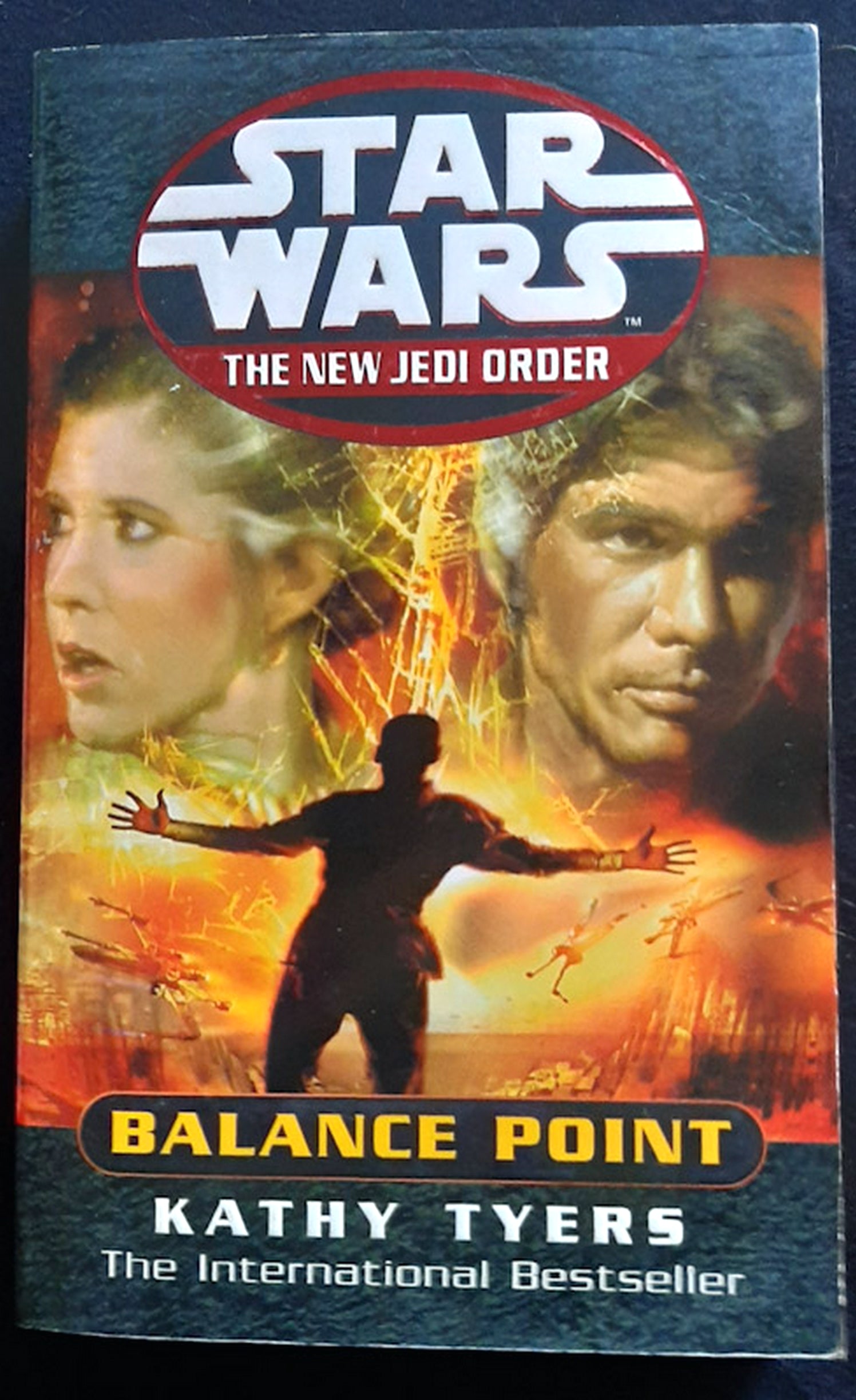Front Cover Of Balance Point (Star Wars: The New Jedi Order #6) (Kathy Tyers)