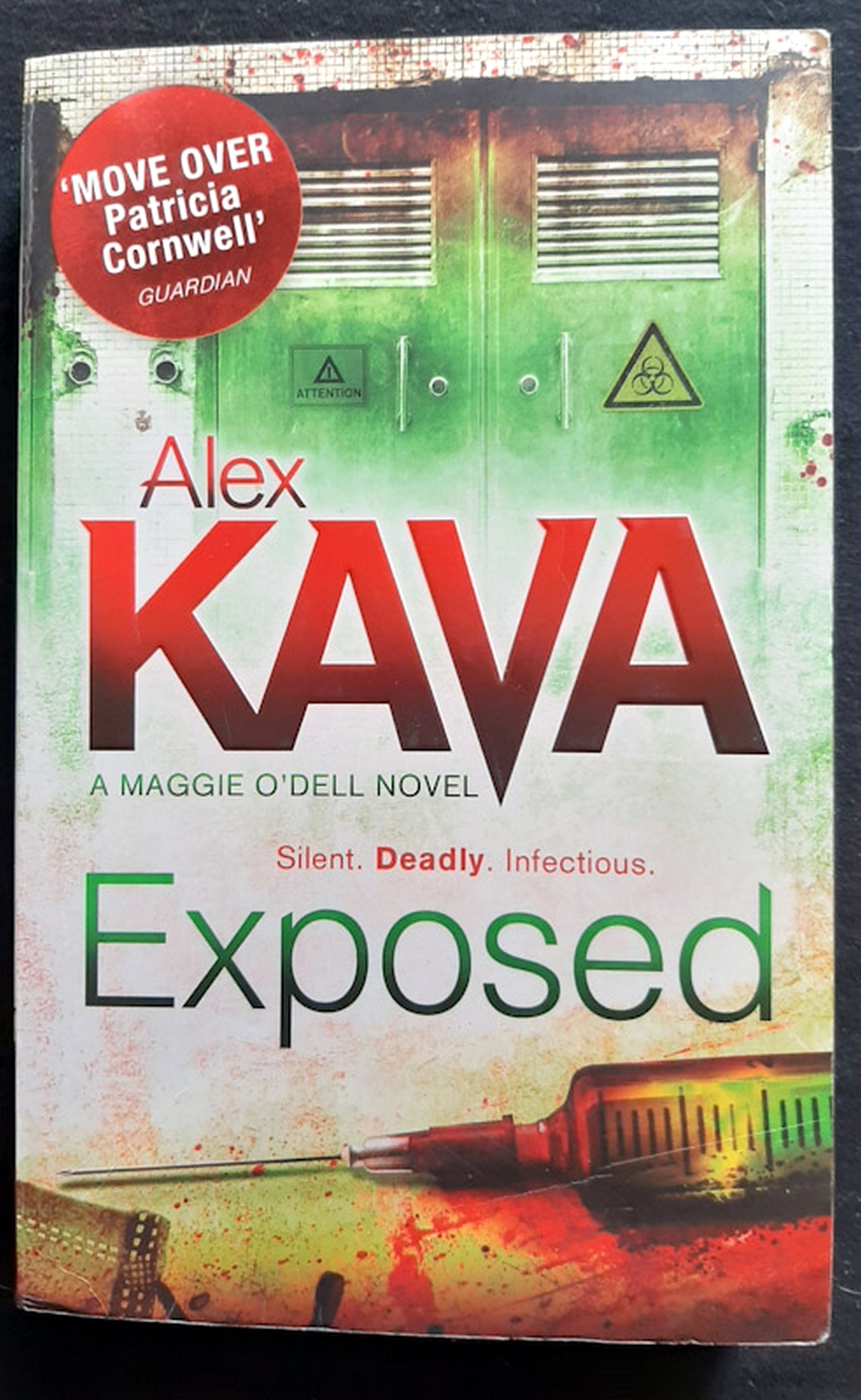 Front Cover Of Exposed (Maggie O'Dell #6) (Alex Kava)