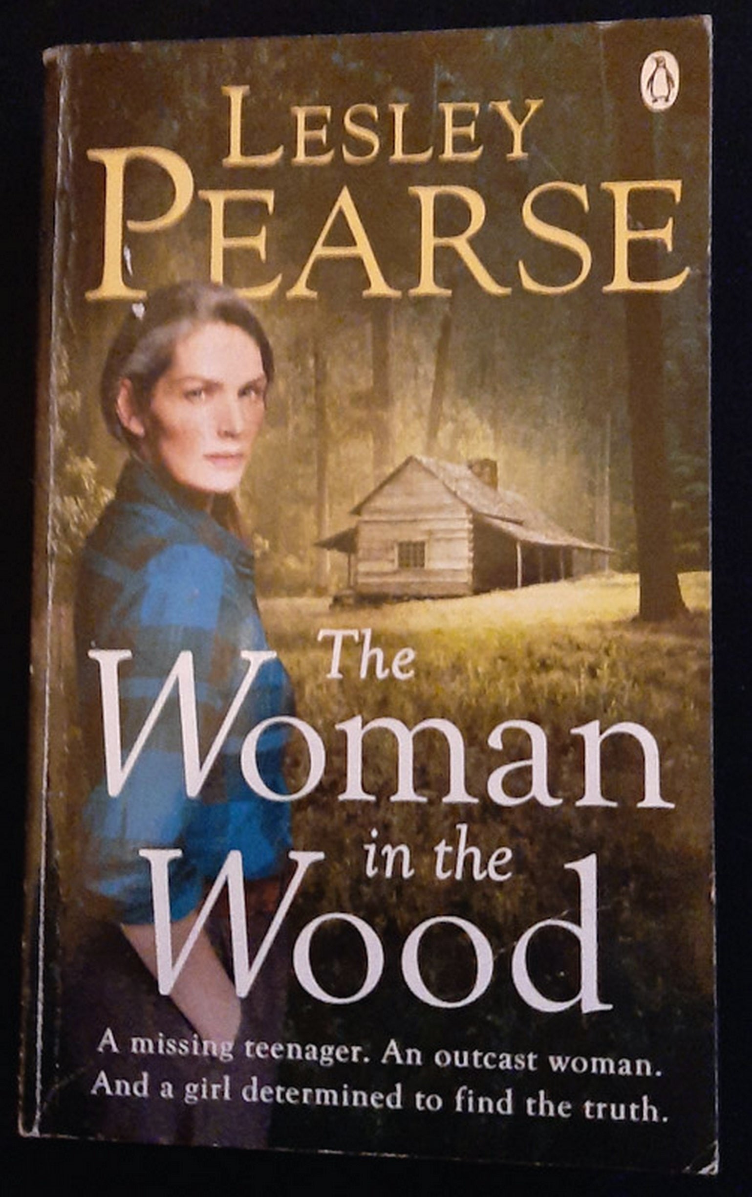 Front Cover Of The Woman in the Wood (Lesley Pearse)