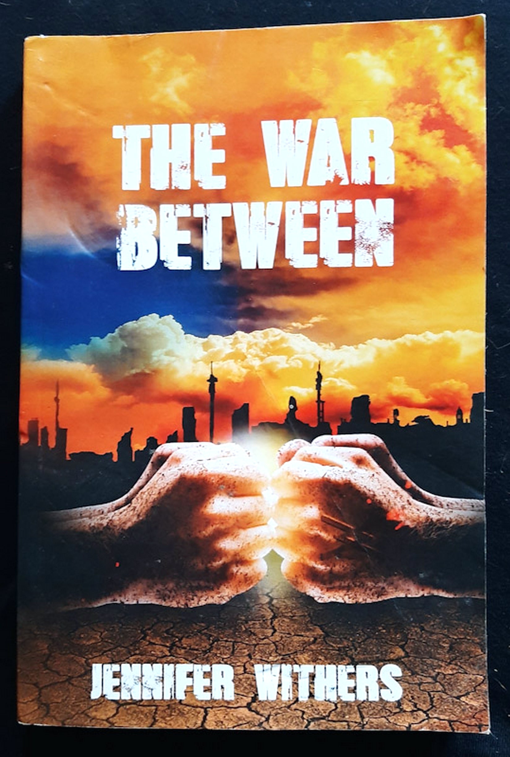 Front Cover Of The War Between (Jennifer Withers)