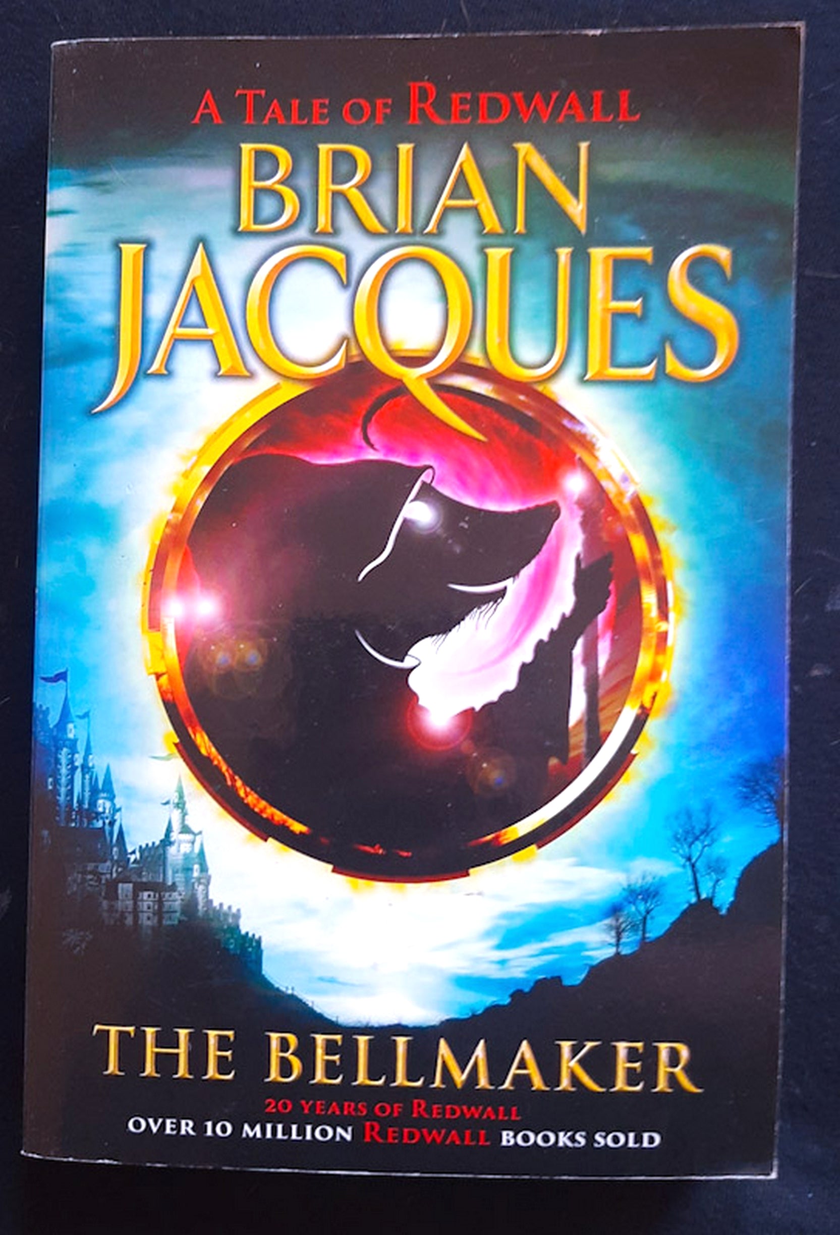 Front Cover Of The Bellmaker (Redwall #7) (Brian Jacques)