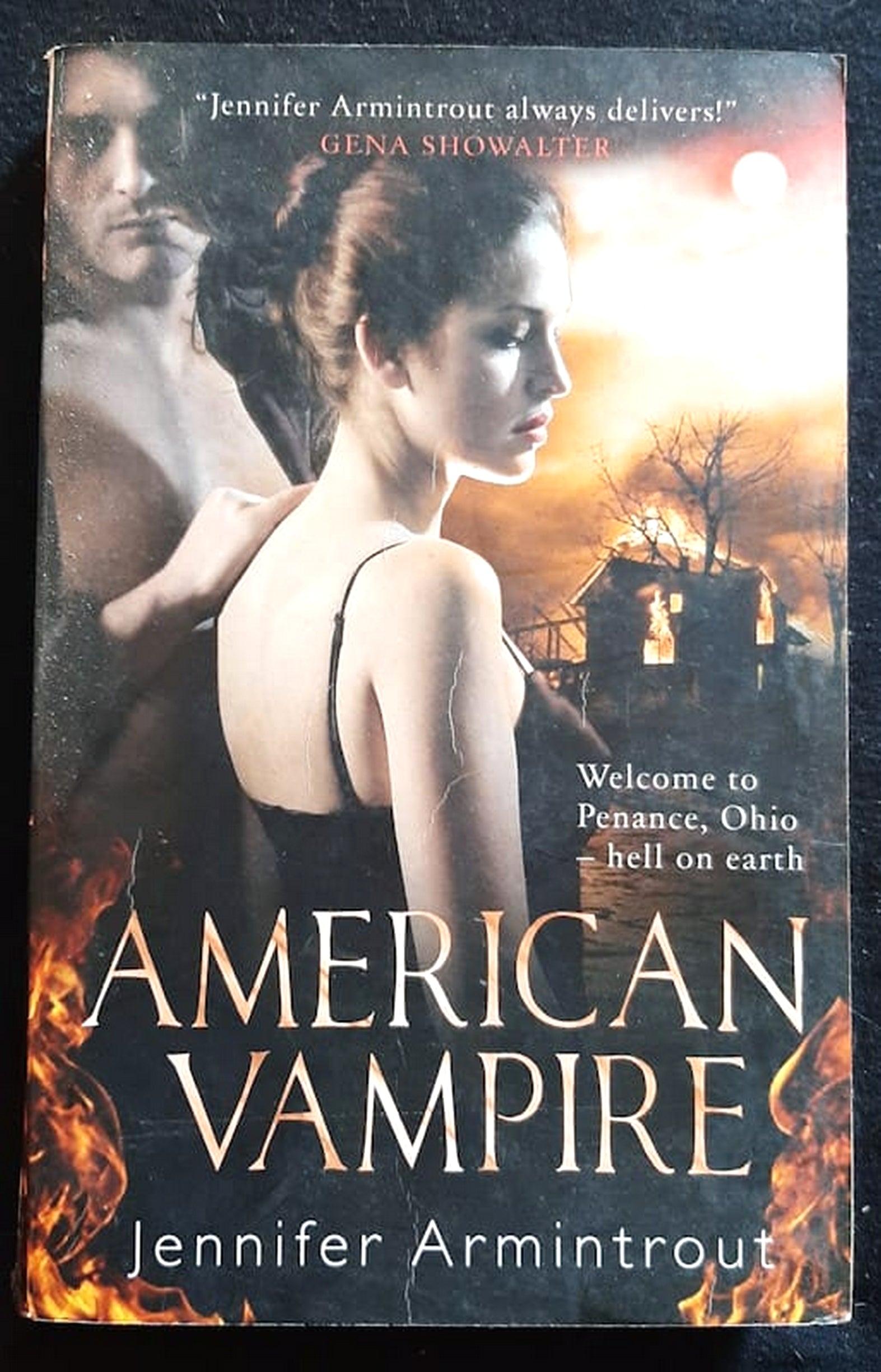 Front Cover Of American Vampire (Jennifer Armintrout)