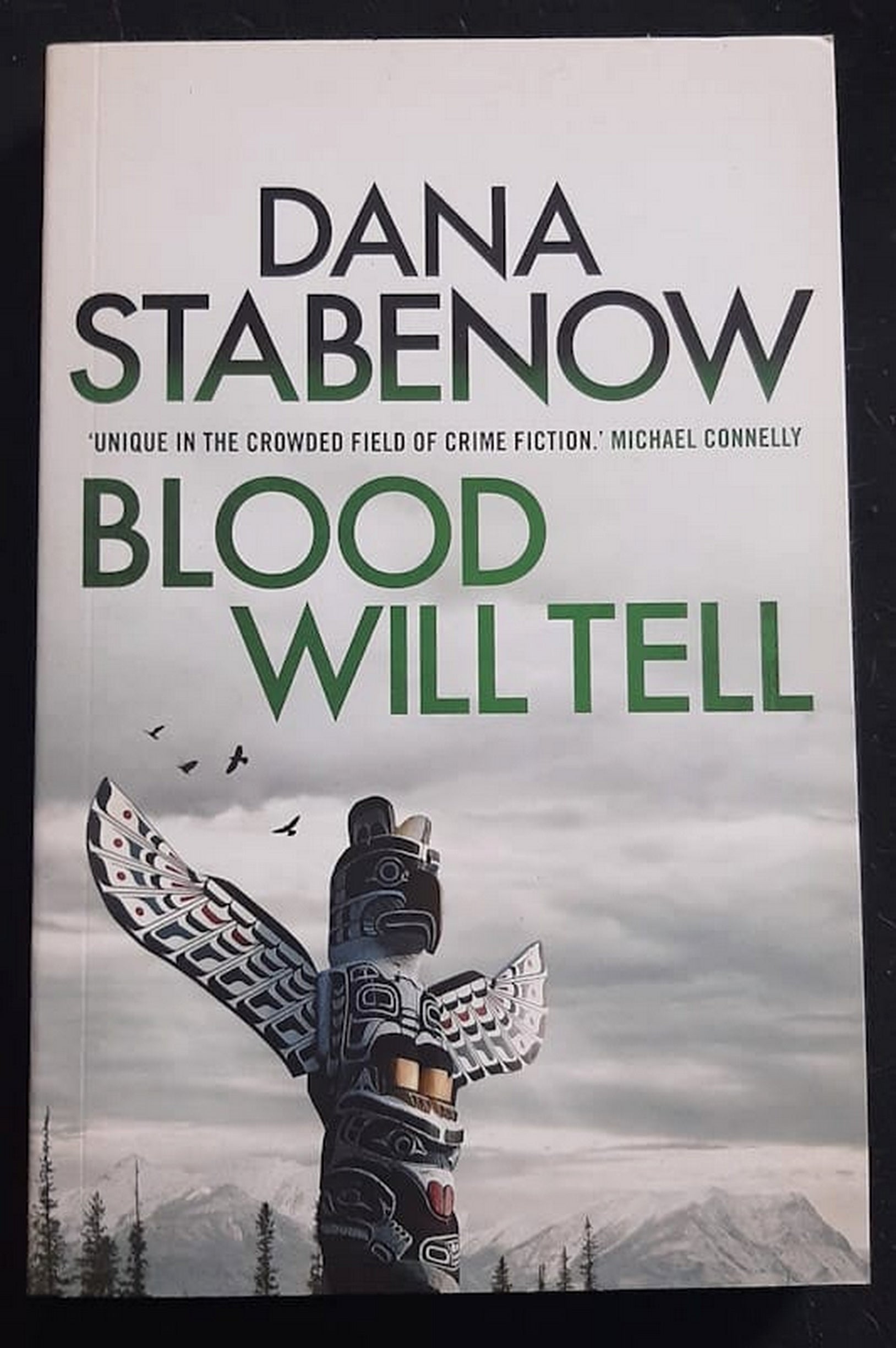Front Cover Of Blood Will Tell (Kate Shugak #6) (Dana Stabenow)