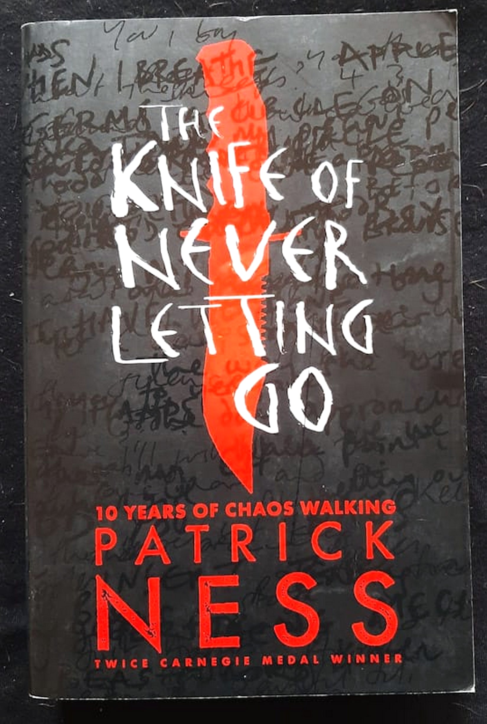 Front Cover Of The Knife of Never Letting Go (Chaos Walking #1) (Patrick Ness)