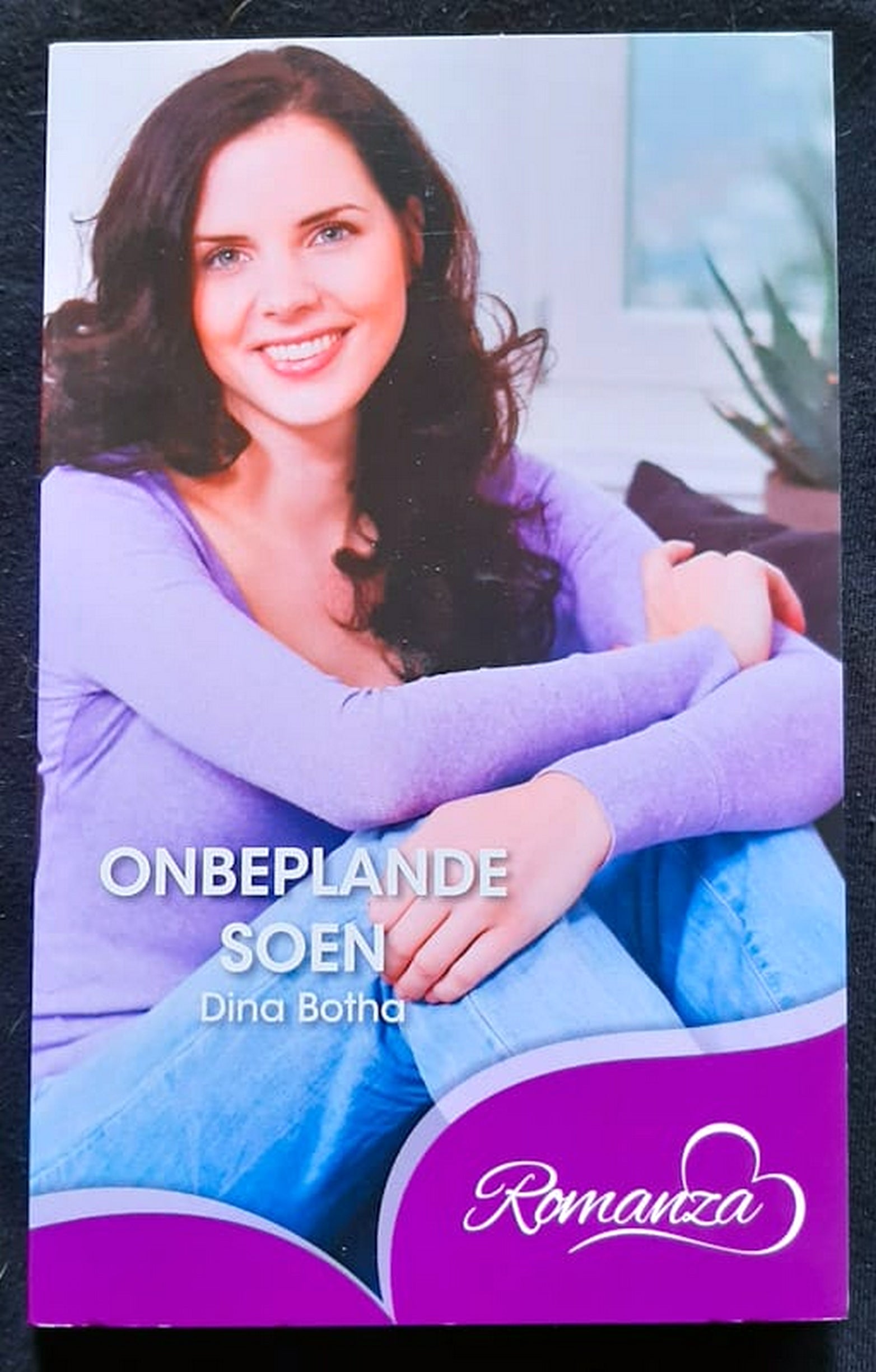 Front Cover Of Bestselling Book Onbeplande Soen (Dina Botha
)