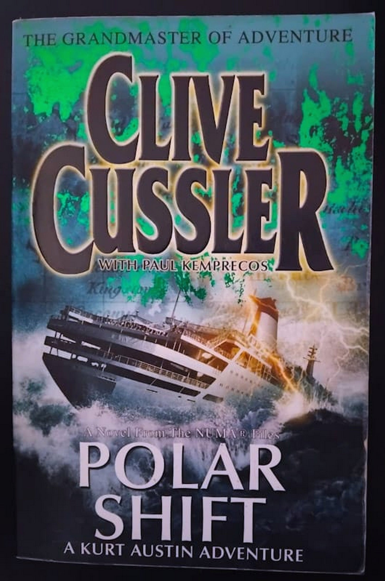 Front Cover Of Bestselling Book Polar Shift (Numa Files #6) (Clive Cussler
)
