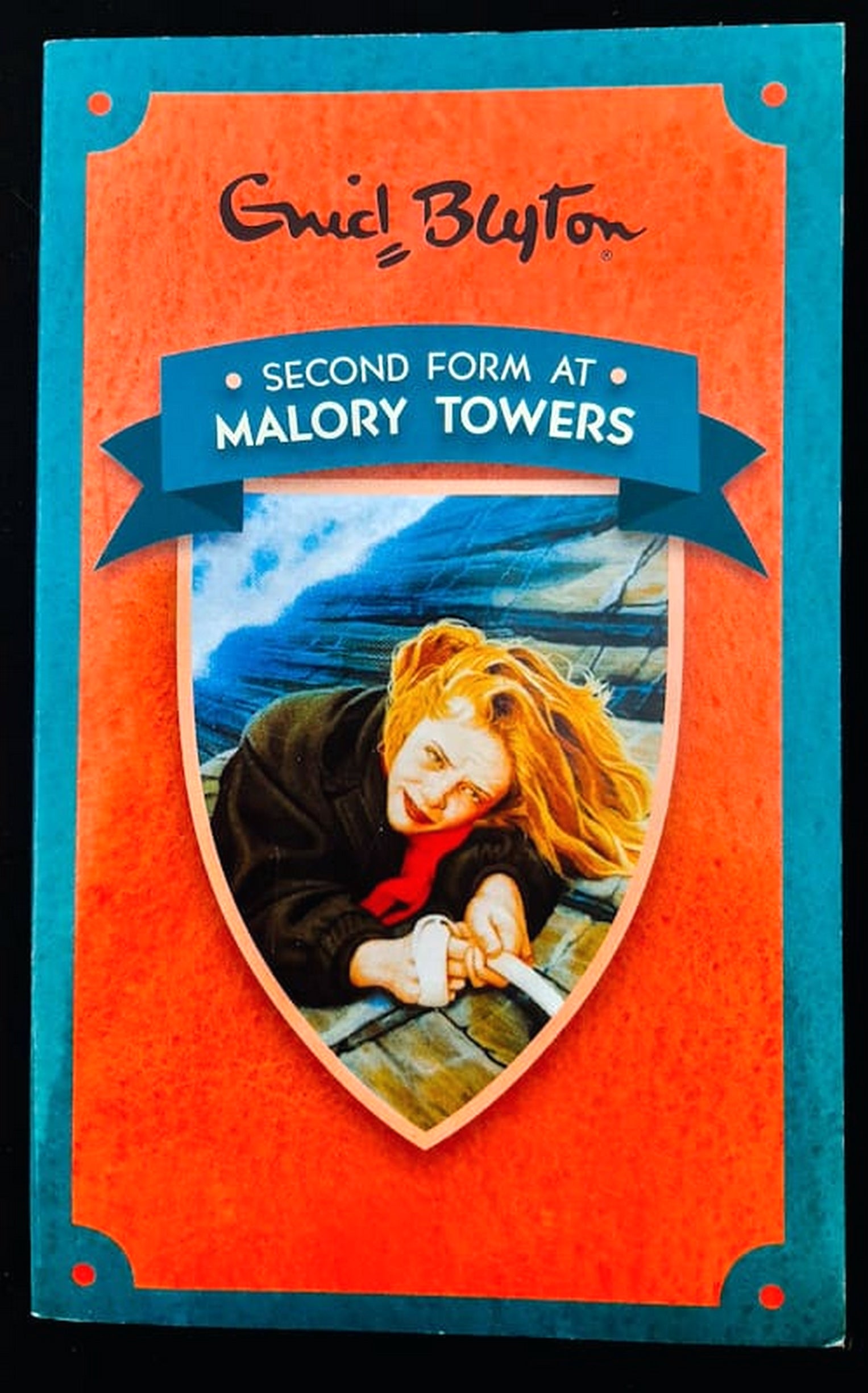 Front Cover Of Bestselling Book Second Form At Malory Towers (Malory Towers #2) (Enid Blyton
)