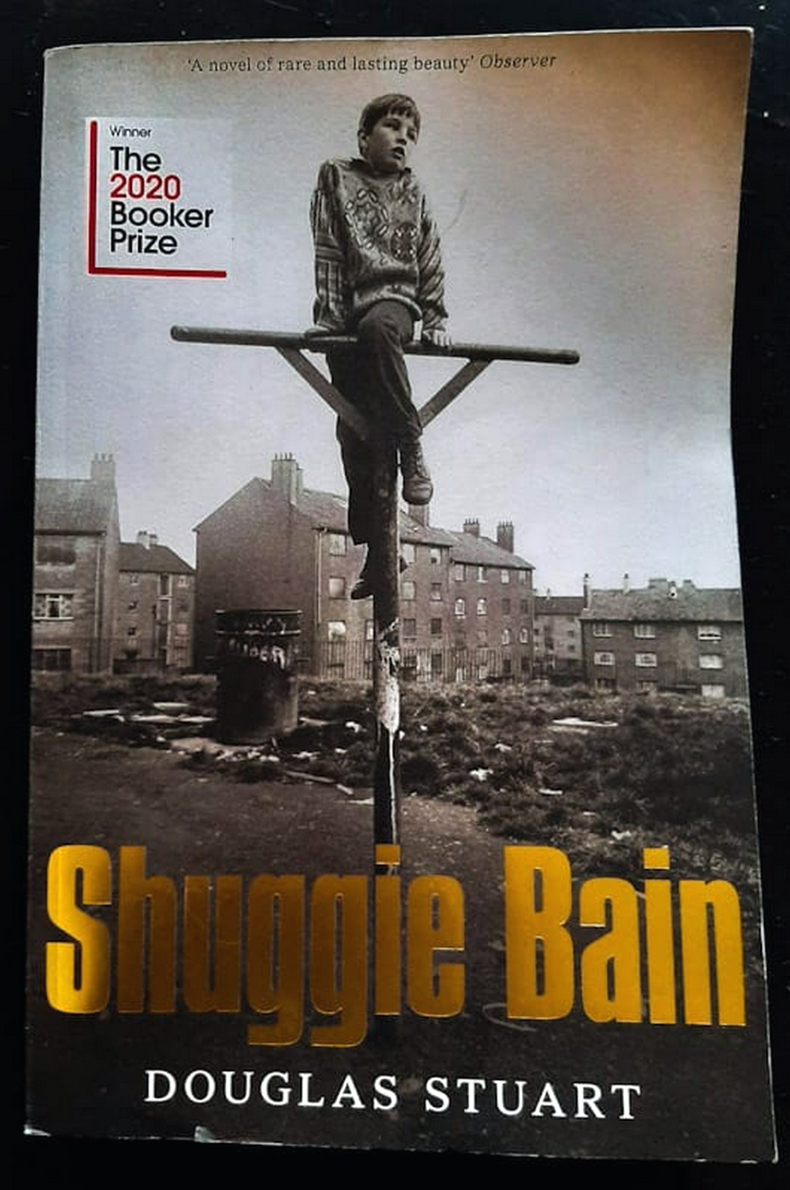 Front Cover Of Bestselling Book Shuggie Bain (Douglas Stuart
)