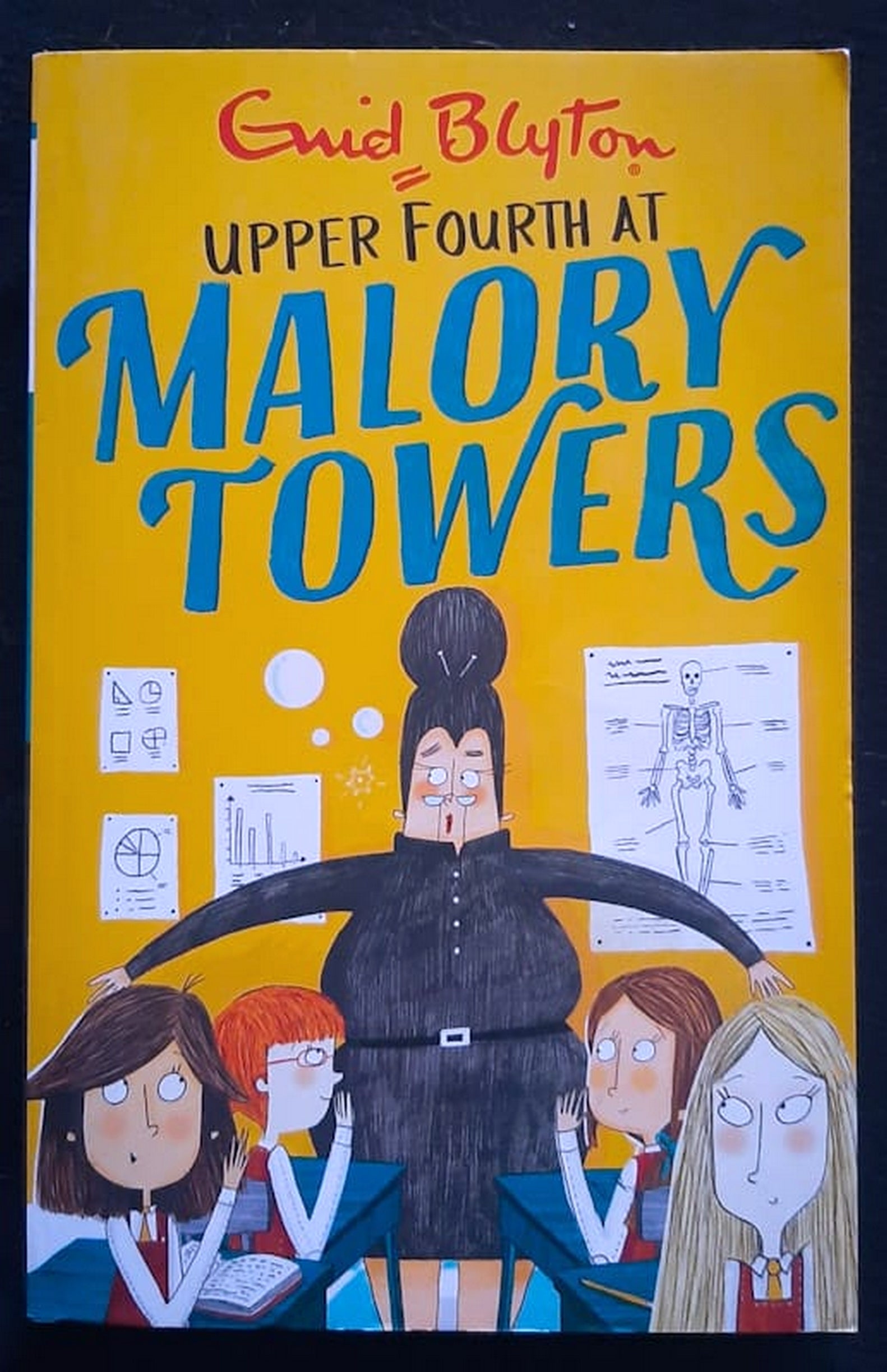 Front Cover Of Bestselling Book Upper Fourth At Malory Towers (Malory Towers #4) (Enid Blyton
)