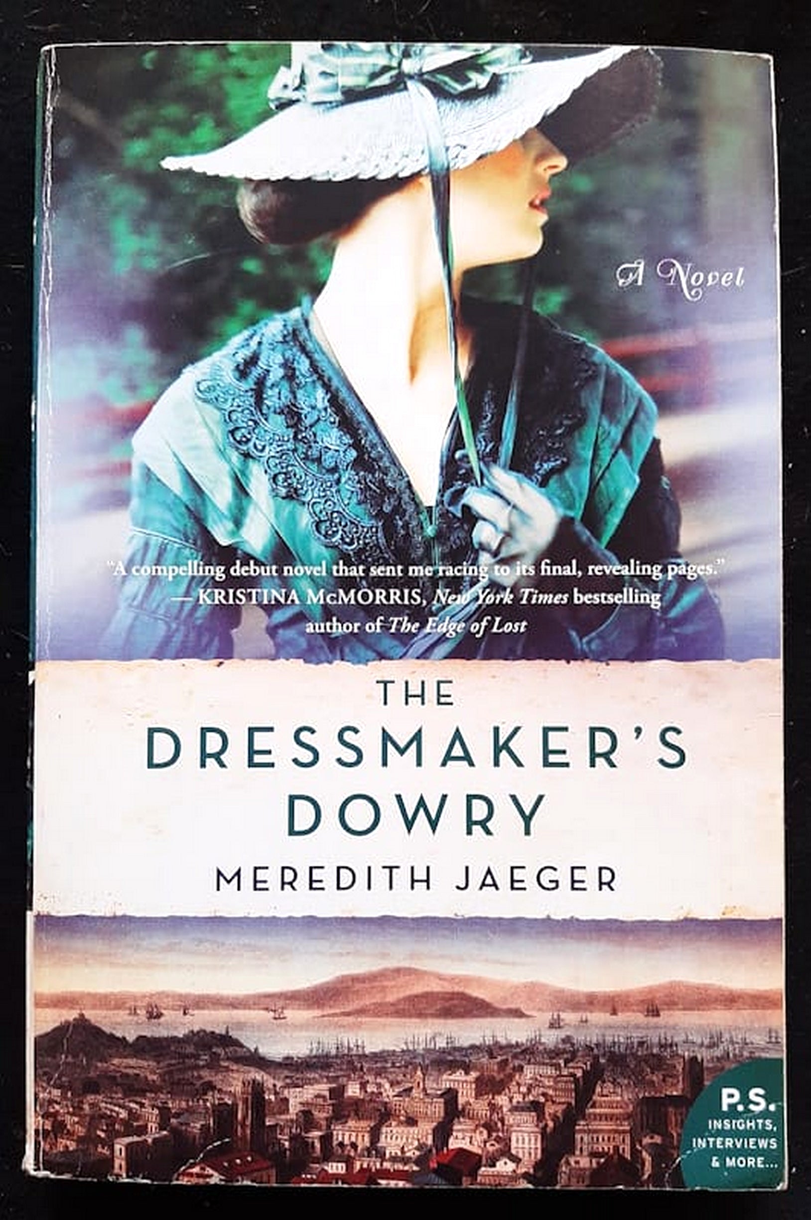 Front Cover Of Bestselling Book The Dressmaker'S Dowry (Meredith Jaeger
)