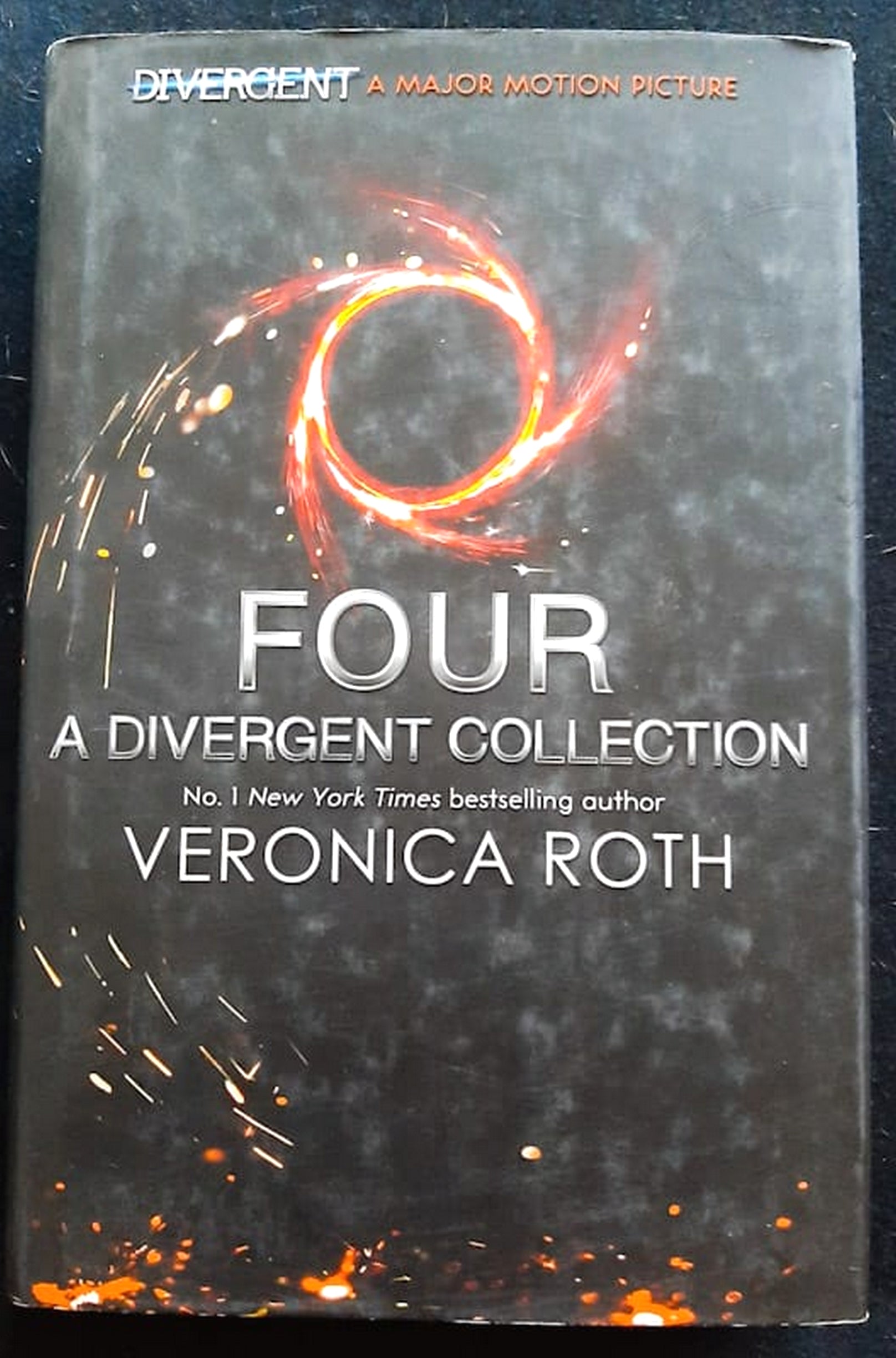 Front Cover Of Bestselling Book Four: A Divergent Collection (Divergent #0.1-0.4) (Veronica Roth
)