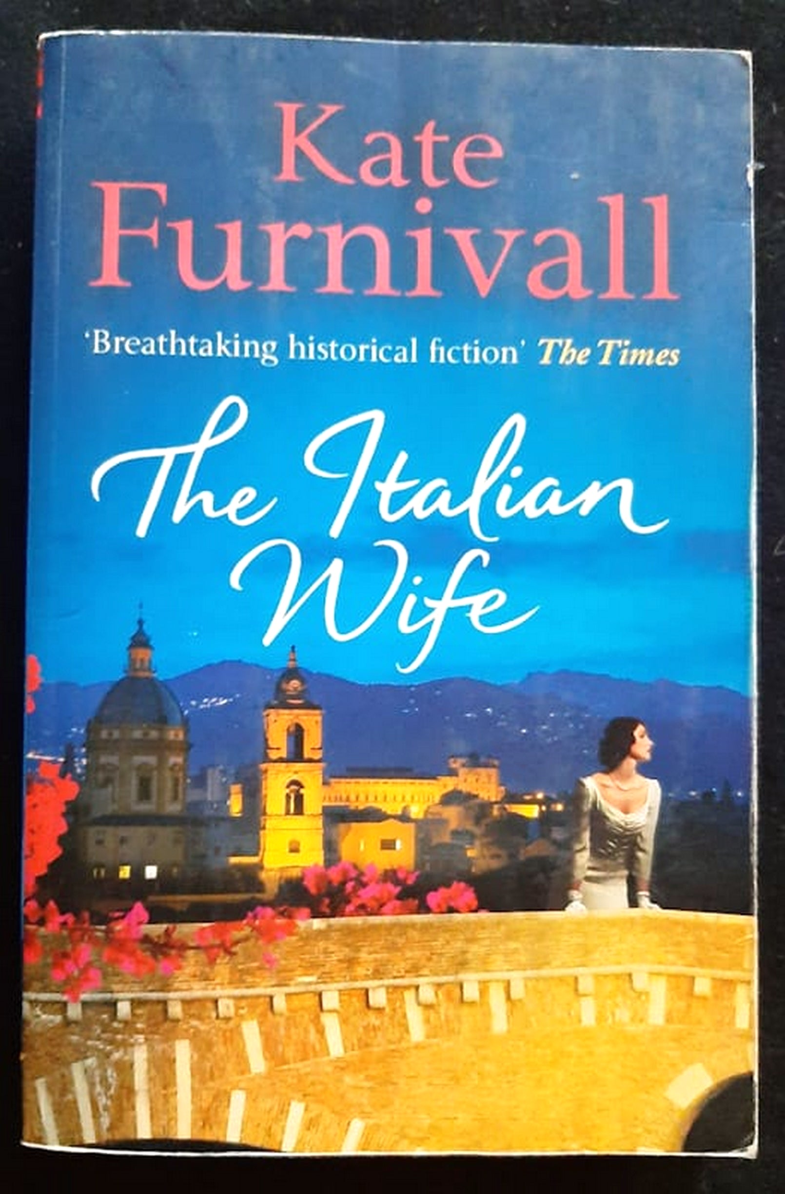 Front Cover Of Bestselling Book The Italian Wife (Kate Furnivall
)