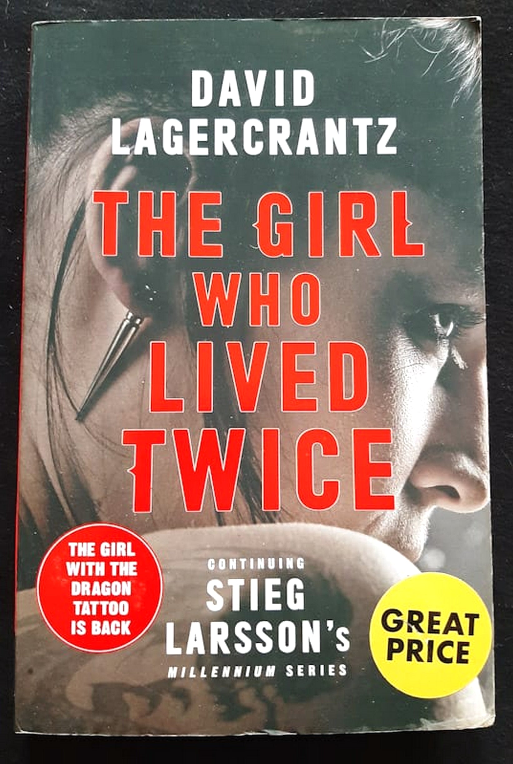 Front Cover Of Bestselling Book The Girl Who Lived Twice (Millennium #6) (David Lagercrantz, Stieg Larsson
)