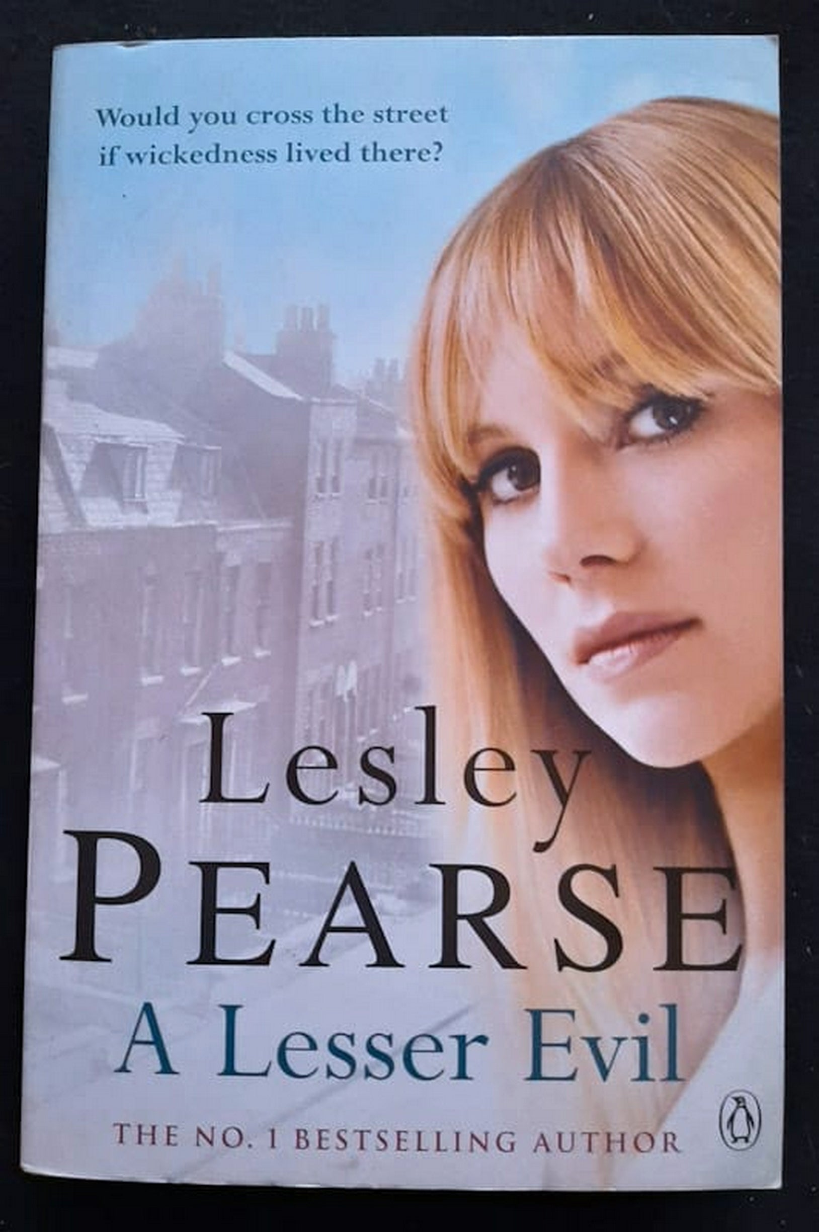 Front Cover Of Bestselling Book A Lesser Evil (Lesley Pearse
)